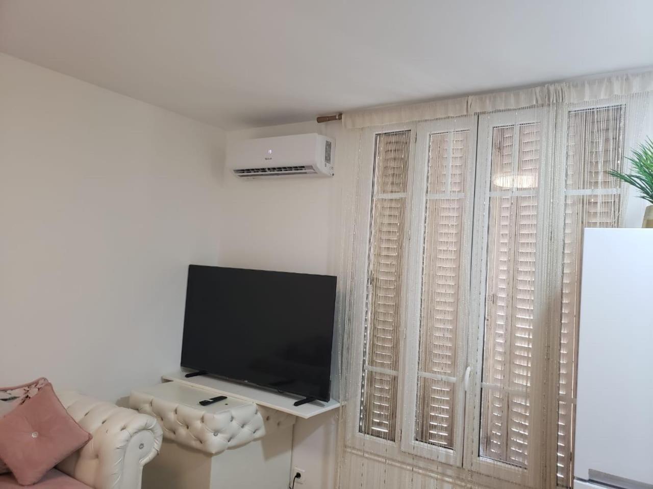 Ferienwohnung Alaya Bezons Exterior foto